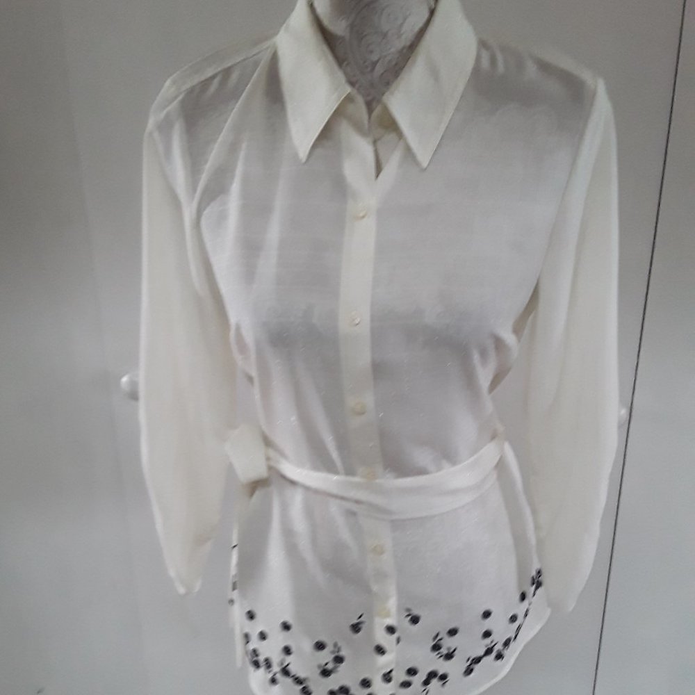 Emma James beautiful tie waist 3/4 sleeve ivory sparkle top size 8